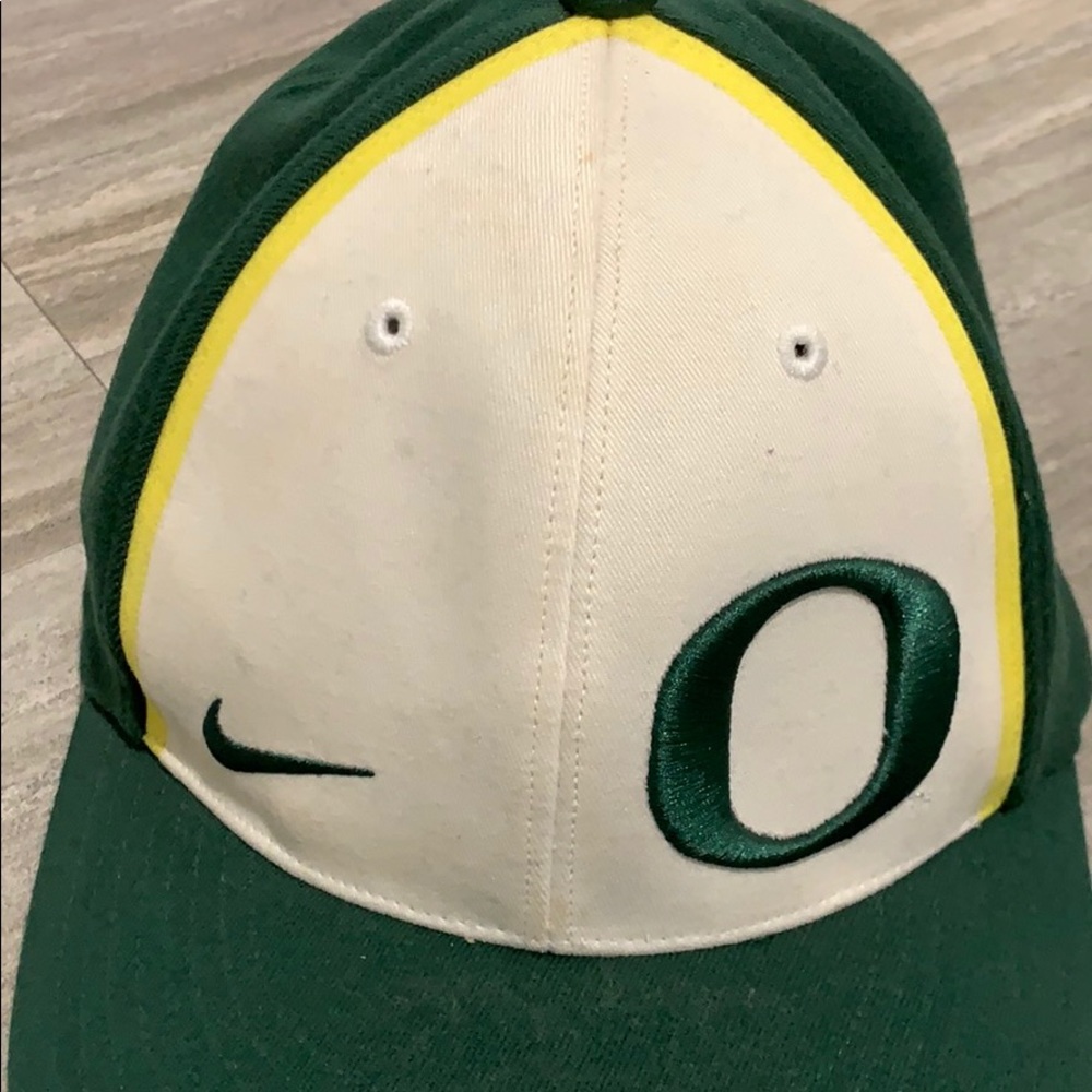 Nike Oregon Ducks Flex Hat - Picture 2 of 9
